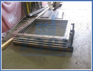 прямоугольные линзовые компенсаторы в Южно-Сахалинске